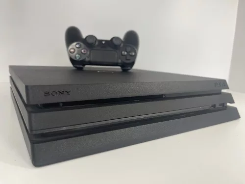 Playstation 4 Pro 1TB 7216B Használt doboz nélkül,  újrapasztázva 6 hónap garancia 