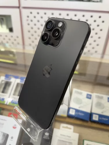 Apple iPhone 15 Pro Max 256GB, új akksi, használt