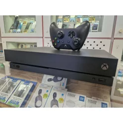Xbox One X 1 TB használt , újrapaszázva 6 hó garancia 