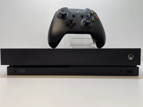 Xbox One X 1 TB használt , újrapaszázva 6 hó garancia 