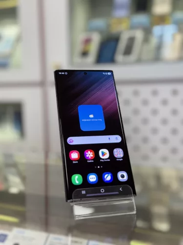 Samsung Galaxy S22 Ultra 12/256 gb   használt 1 sim , ázsiai model, angol nyelvű beállítások
