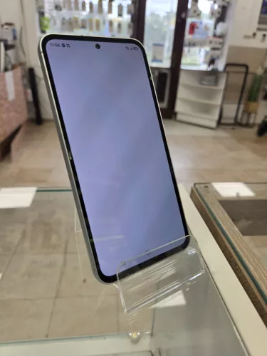Samsung Galaxy S23 FE fehér