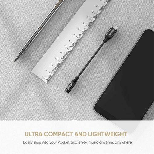 USB-C – 3,5 mm audioadapter UGREEN AV142, fekete