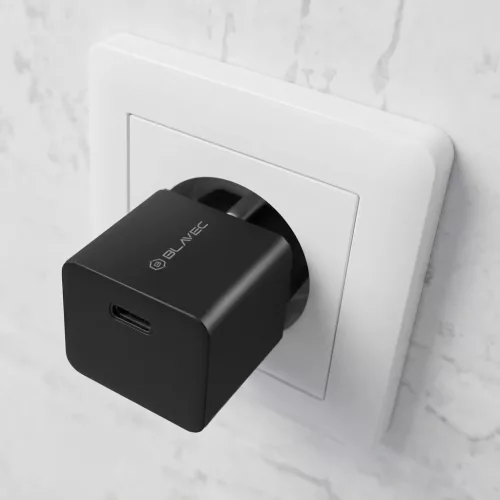 Blavec fali töltő BC-10 - Type C - PD 25W 3A (TCBC10-CB253A) fekete