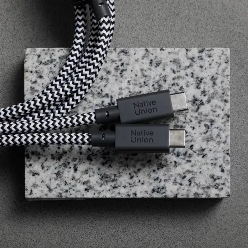 Native Union Belt Cable 2 az 1-ben USB-C–USB-C kábel, 2 m, zebramintás