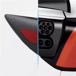   Spigen Tesla töltőnyílás védőfólia és borítás készlet, karbon – Tesla Model Y/3