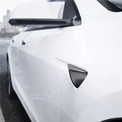 Spigen Tesla oldalkamera-védőburkolat karbonhatású – Tesla Model 3 Highland (2024/2025)