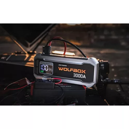 WOLFBOX MegaVolt 16 hordozható indítókészülék, 16 000 mAh, 3000 A