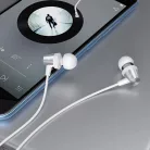 HOCO vezetékes fülhallgató Jack 3,5 mm mikrofonnal M79 fehér