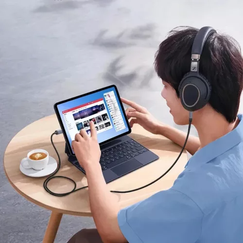 Techsuit - Prémium Kábel Adapter SoundShell (AC9) - USB-C-ről 3,5 mm-es Jack-re, DAC Chip, 16bit/48Khz, 1,5m - Szürke