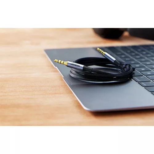 UGREEN 3,5 mm-es AUX jack kábel, 1,5 m (fekete)