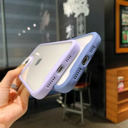 iPhone 13 Pro Max átlátszó tok halványlila kerettel Alphajack