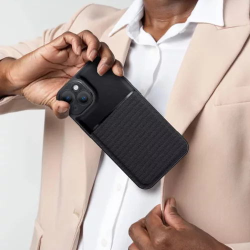NOBLE tok iPhone 16 Pro fekete