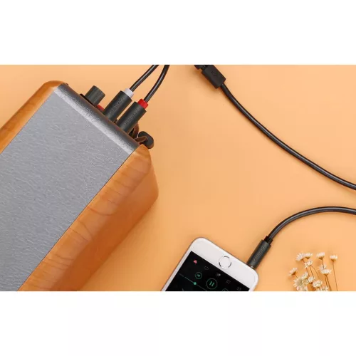 UGREEN AV102 3.5mm mini jack - 2RCA audio kábel 1m fekete