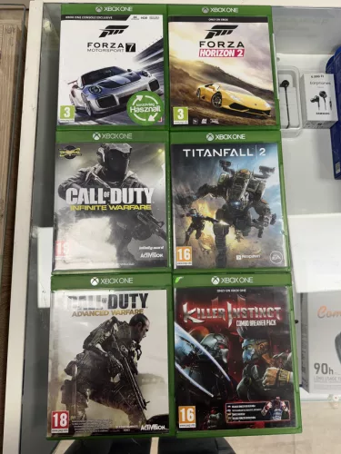 Xbox one játékcsomag - Forza 7, Forza Horizon 2, Call of Duty modern warfare, Titanfall 2, Call of Duty Advanced warfare, Killer Instinct - használt